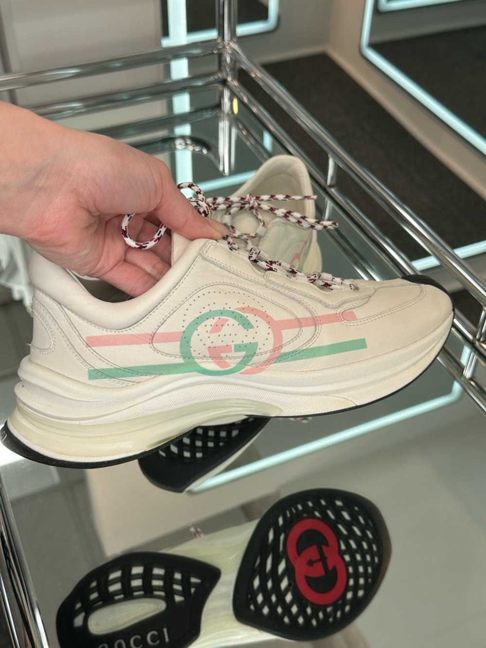 Gucci Run Sneakers - Picture 6 of 10